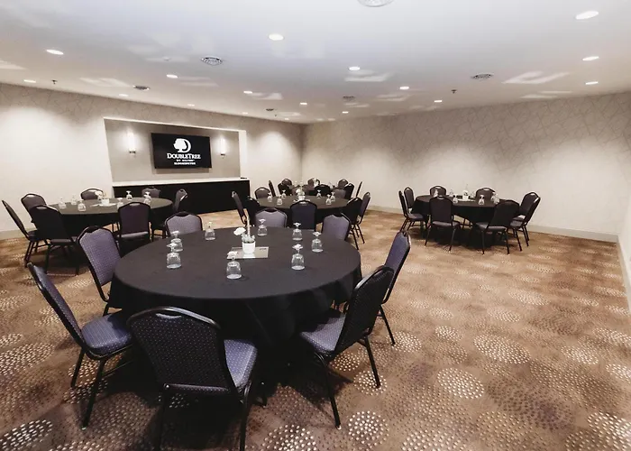 Hotel Doubletree By Hilton Bloomington