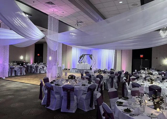 Doubletree By Hilton Hotel Bloomington