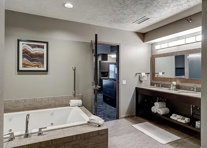 Hotel Doubletree By Hilton Bloomington